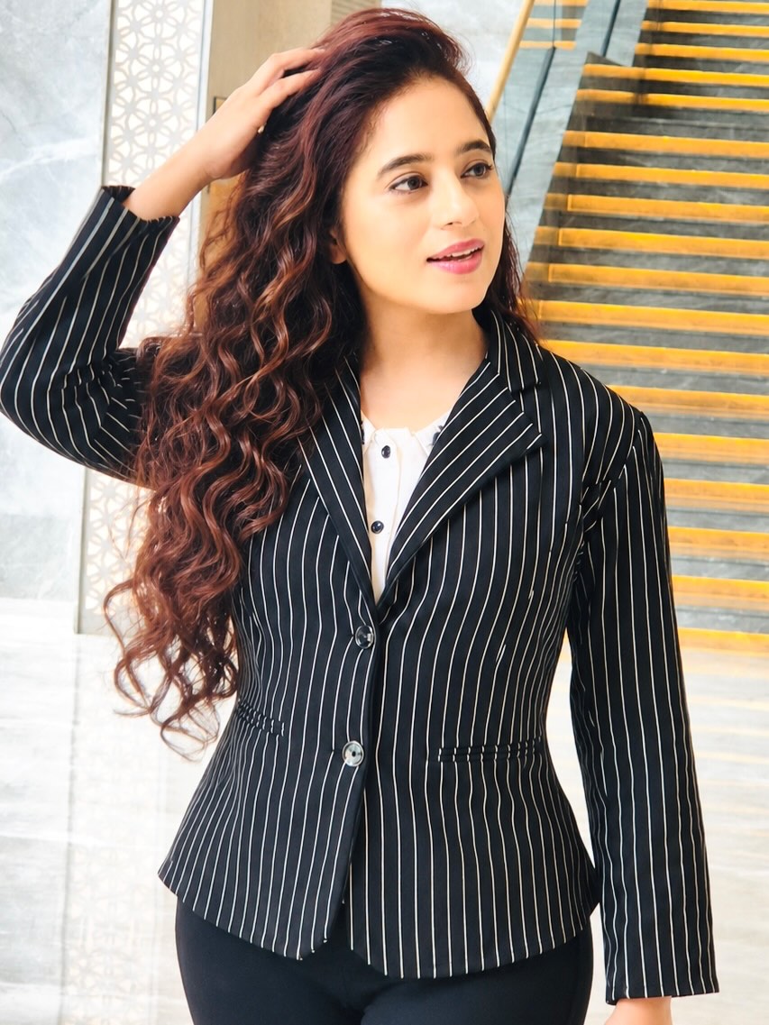 Anchor Khushboo Kapoor — ANCHOR in JAIPUR | Cosmical Events